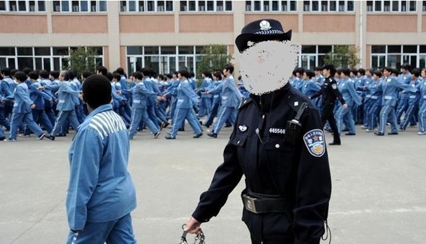 신장위구르자치구 여성 수용소