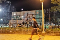 “자살 충동 느껴요”..홍콩 덮친 ‘코로나 블루’, 노년층 위기 심각 수준