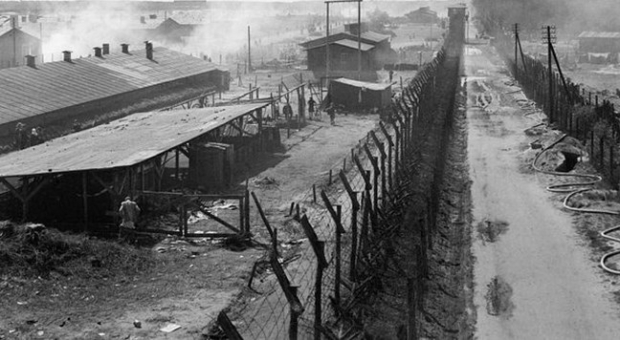 1945년 베르겐-벨젠 강제 수용소의 모습