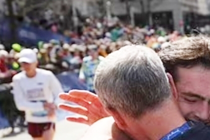 [월드피플+] 보스턴테러 8세 희생자의 형, 9년 만에 완주 후 ‘뜨거운 눈물’(영상)