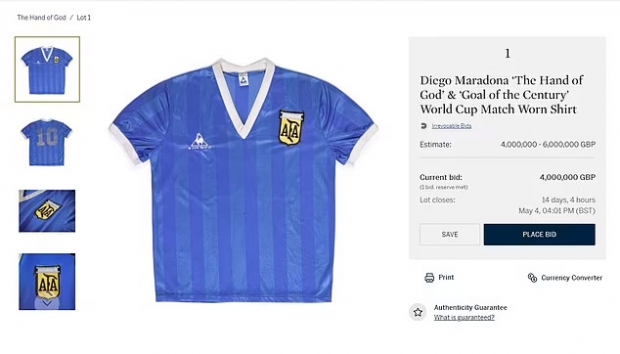 첫 입찰은 경매 시작 몇 시간 만에 나왔다. 첫번째 입찰자는 소더비가 제시한 감정가인 400만 파운드(약 64억 원)를 그대로 써서 올렸다. / 소더비