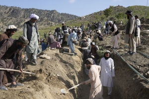 아프간 지진 대참사에 1000명 이상 사망
