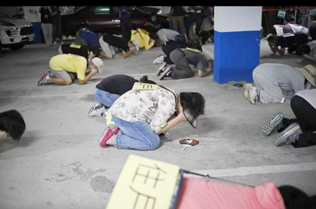 대만 현지시간으로 25일 타이베이와 일부 도시에서는 시민들이 참여하는 민간 방공훈련이 진행됐다. 이번 훈련은 대만에 대한 중국의 침공을 대비해 이뤄졌다. AFP 연합뉴스