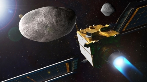 소행성 디디모스에 충돌하기 위해 접근하는 다트(DART) 우주선 상상도. 사진=NASA