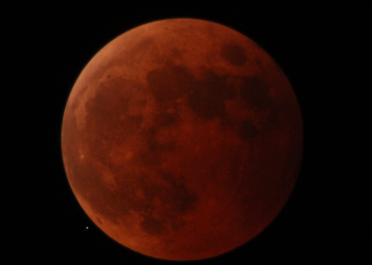 달에 의한 천왕성 엄폐 영상. 달 왼쪽 하단의 이동하는 작은 점이 천왕성이다. 영상=김창섭
