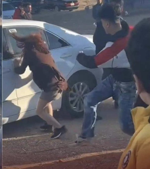 이라크 현지시간으로 지난달 30일, 현지 남성들이 쿠르디스탄 지역에서 열린 오토바이 경주 대회에 참가한 10대 여성을 집단 폭행해 충격을 안겼다.