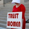 “낙태 금지하면 여성 자살률 치솟아”…美 연구진의 ‘경고’