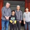 [여기는 베트남] 영국 밀입국 시도하다 숨진 베트남인 가족 찾아 사죄한 영국 남성