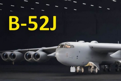 ‘최장수 폭격기’ B-52, 또 개량…2050년대까지 운용 [최현호의 무기인사이드]