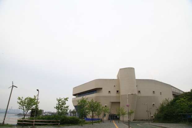 오이도 박물관은 청춘남녀의 로맨스를 그린 ‘그 해 우리는’에서 주인공들의 데이트 장면이 촬영됐다. 사진: 경기관광공사