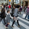 “아이 낳으라”…소멸 위기 일본 다자녀 수당 2배 인상 검토
