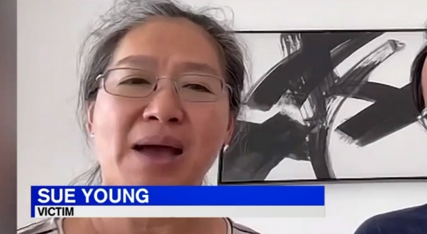 현지 언론에 피해 사실을 알리는 아시아계 미국인 수 영(51)