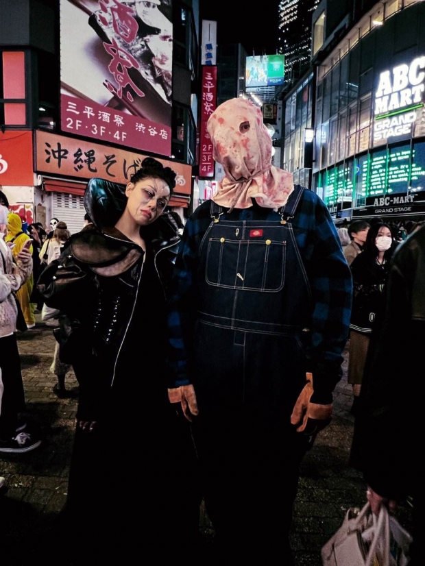 지난해 핼러윈 기간 동안 일본 도쿄 시부야에 몰린 인파 모습. 출처 웨이보