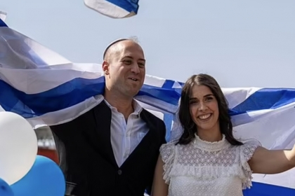 전쟁도 못 막은 사랑…적진 코앞에서 결혼식 올린 이스라엘 신랑신부[월드피플+]