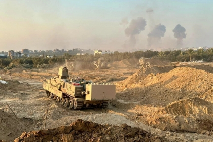 가자지구 전투에 투입된 이스라엘의 푸마 공병전차와 카펫 지뢰제거 시스템[최현호의 무기 인사이드]