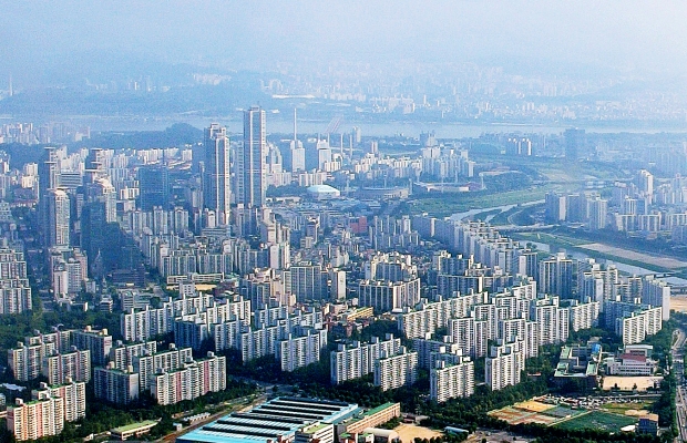 엘리베이터 ‘닫힘 버튼’ 전력 아낄까…알아두면 쓸모있는 아파트 생활 [노승완의 공간짓기]