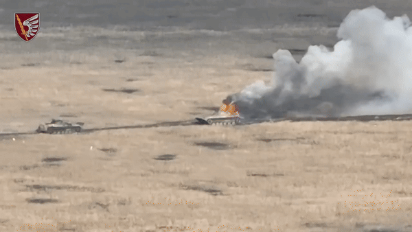 우크라이나군 정찰 드론이 기록한 전투 장면