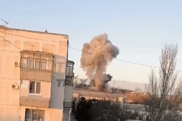 미콜라 올레슈크 우크라이나 공군 사령관은 30일(현지시간) 텔레그램을 통해 크림 반도 남부 세바스토폴의 벨벡 공군 기지 등 4곳을 공습했다며 공습 장면을 담은 영상을 공유했다.  / 사진=미콜라 올레슈크 텔레그램