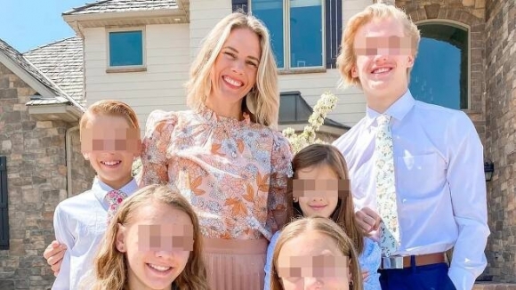 ‘250만 구독자’ 美 엄마 유튜버의 몰락