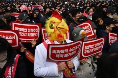 의대협 “정부가 폭압적으로 위협, 한국 의사를 도와달라”…해외 의대생 단체에 지원 요청 [핫이슈]