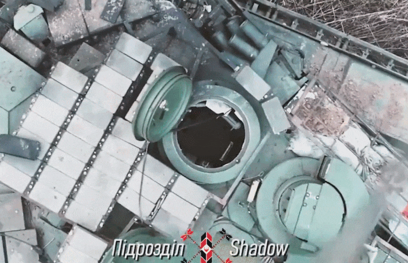 러시아 T-90M 전차가 파괴되는 영상의 일부