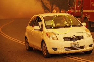 불타는 도로 속 질주하는 운전자···美 캘리포니아 산불 규모