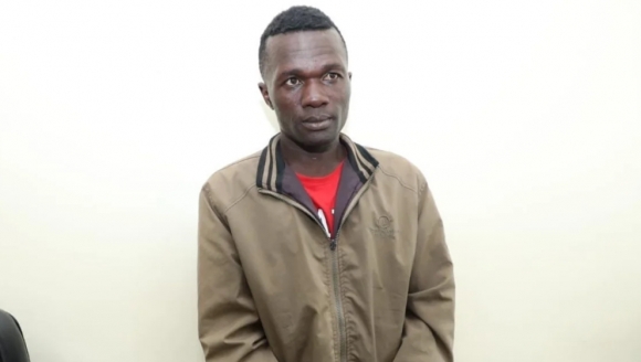 여성 42명을 토막 살인한 연쇄 살인 사건 용의자인 콜린스 주마이시 칼루샤(33)