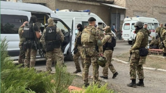 인질극을 벌인 수감자들을 사살한 러시아 특수부대원들