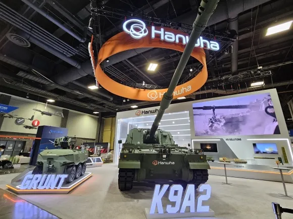 AUSA 2024에 전시된 한화에어로스페이스의 K2A2. 출처 한화에어로스페이스