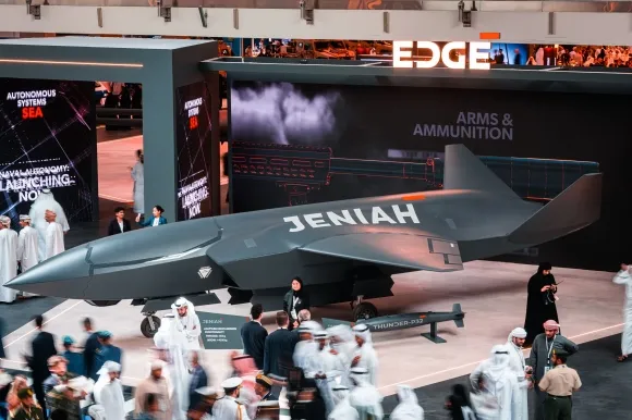 IDEX 2025에 전시된 제니아 무인전투기. 출처=엣지그룹 엑스