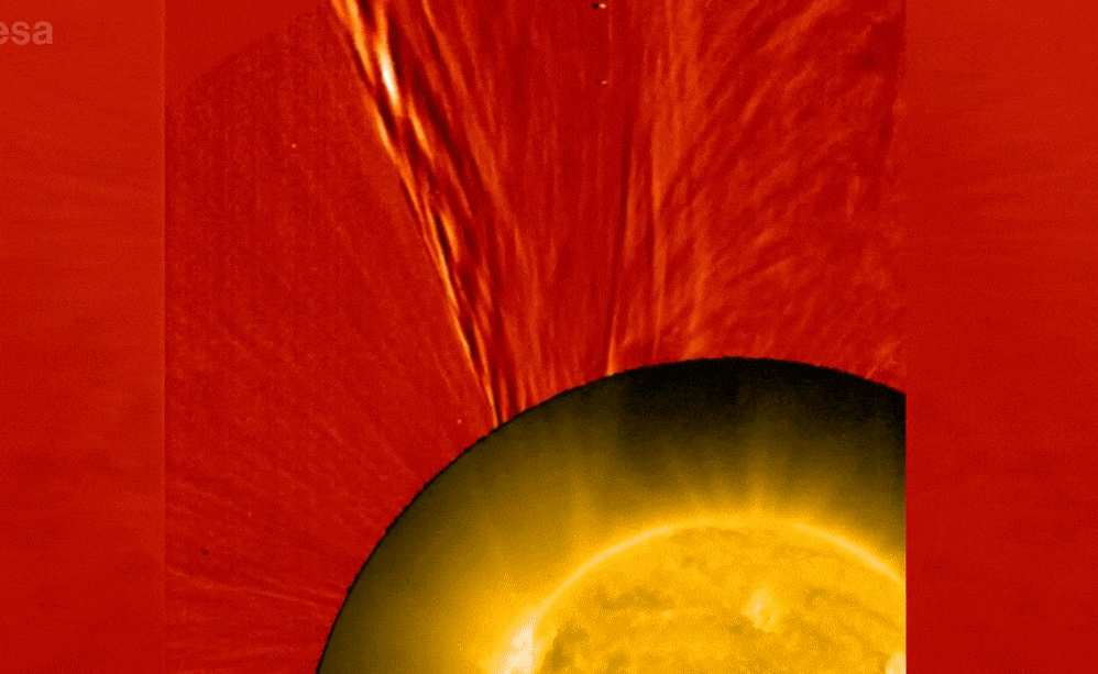 태양탐사선 솔라 오비터(Solar Orbiter)가 촬영한 태양풍과 UFO처럼 보이는 별들. ESA