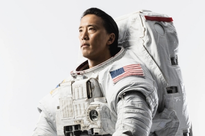 thumbnail - 네이비실·의사·우주비행사…‘괴물 스펙’ 조니 김, 첫 NASA 임무는?