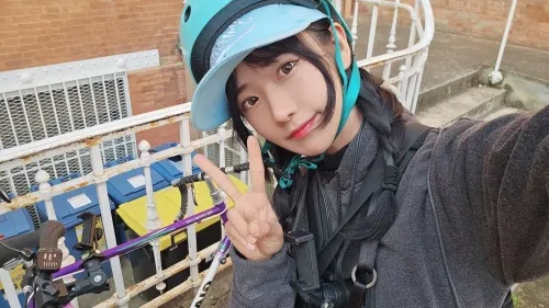 프랑스에서 자전거 여행을 시작한 지니티. 출처=인스타그램 프랑스에서 자전거 여행을 시작한 지니티. 출처=인스타그램