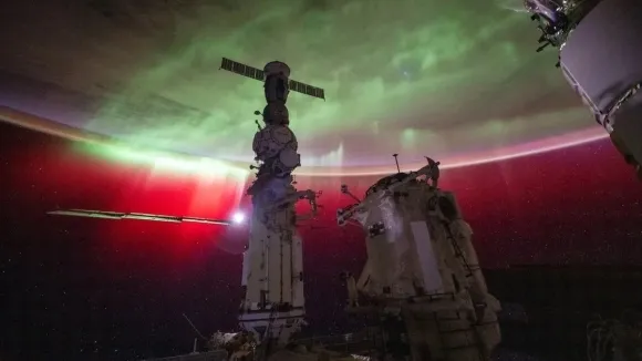 국제우주정거장에서 포착한 지구의 오로라. NASA 국제우주정거장에서 포착한 지구의 오로라. NASA