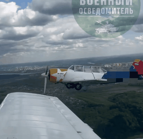 러시아군이 곧 전장에서 활용할 것으로 예상되는 Yak-52B2.  롭 리 엑스 캡처