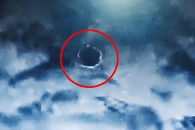 thumbnail - (영상) 미군이 촬영한 ‘원반 UFO’ 최초 공개…“조작 아닌 진짜, 역사상 처음”