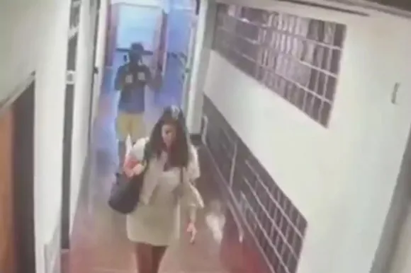 훌리에타 마킨타시 판사가 출연한 다큐멘터리 촬영 장면을 녹화한 폐쇄회로(CC)TV 이미지. 출처=라 데레차 디아리오