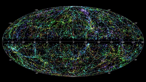 고속전파폭발(FRB·Fast Radio Burst)이 관측되는 모습을 애니메이션화 했다. NRAO Outreach/T. Jarrett(IPAC/Caltech); B. Saxton, NRAO/AUI/NSF)) 고속전파폭발(FRB·Fast Radio Burst)이 관측되는 모습을 애니메이션화 했다. NRAO Outreach/T. Jarrett(IPAC/Caltech); B. Saxton, NRAO/AUI/NSF))