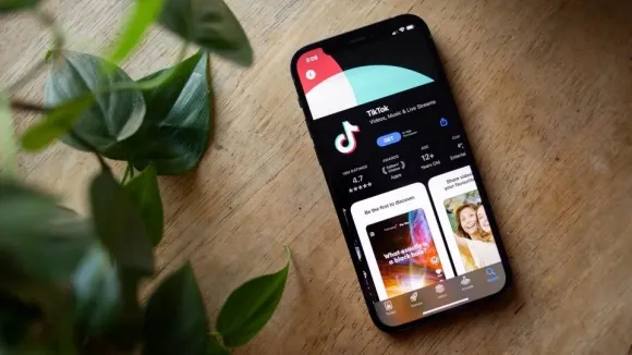틱톡의 iOS용 앱 화면. 출처=CNN