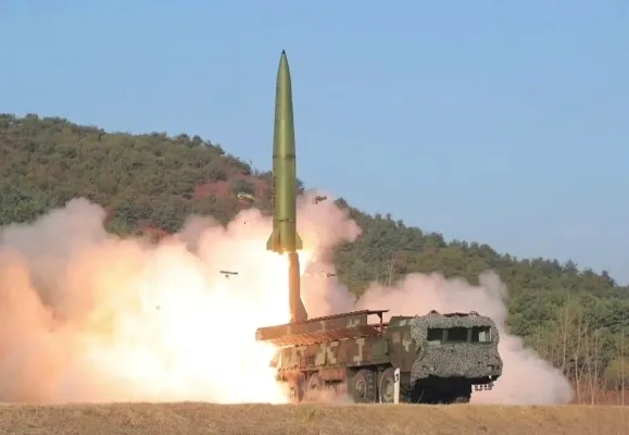북한의 KN-23 단거리 탄도 미사일. 출처=KCNA 북한의 KN-23 단거리 탄도 미사일. 출처=KCNA
