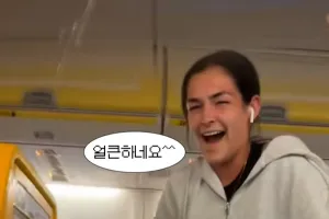 (영상) 비행기 착륙 도중 ‘콸콸콸’…얼큰하게 샤워한 승객들, 무슨 일?