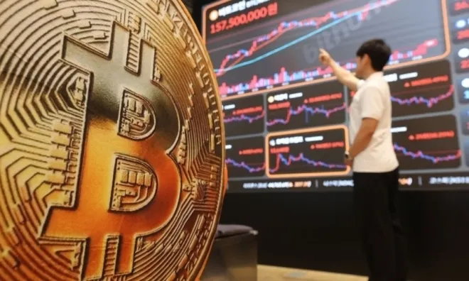 서울 서초구 빗썸라운지 강남본점에 가상화폐 시세가 표시돼있다. 연합뉴스