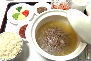 김정은이 극찬한 개고기국 …북한서 ‘개고기 요리 경연’ 열렸다 (영상)