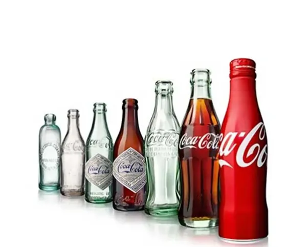 존 펨버턴 박사의 뒤를 이은 아사 캔들러는 코카콜라에 대한 권리를 모두 사들인 뒤 공식적으로 코카콜라 컴퍼니를 설립했다. 1899년 코카콜라를 병에 담아 판매하기 시작하면서 코카콜라는 약국에서나 판매하는 음료를 넘어 세계적인 브랜드로 성장하게 된다. 코카콜라 홈페이지