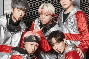 韩流传奇一代偶像H.O.T.时隔6年再次合体。