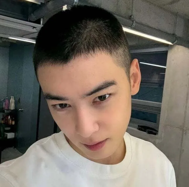 车银优（Cha EunWoo）SNS