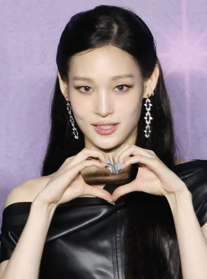 ALLDAY PROJECT的成员安尼Annie（文瑞允）.NEWS1