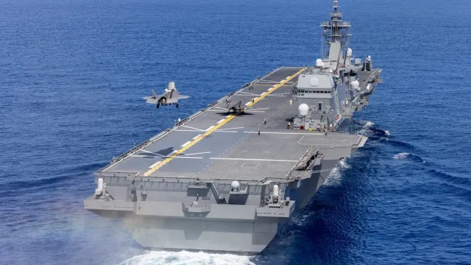 JS 가가 갑판에 착륙하는 영국 F-35B. 해상자위대 제공 JS 가가 갑판에 착륙하는 영국 F-35B. 해상자위대 제공