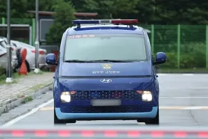Kim Gun-hee arrives at special prosecutor‘s office