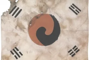 일장기 위에 덧그려진 태극기, ‘진관사 태극기’가 전하는 사연